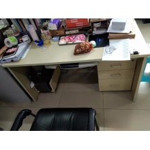 办公桌